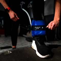 Tornozeleira caneleira em vinilona azul profissional 2kg Envolst - par