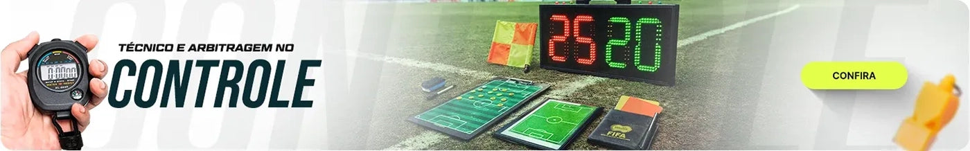 Banner com cronômetro, placar eletrônico, bandeiras, pranchetas, cartões e apito para arbitragem.