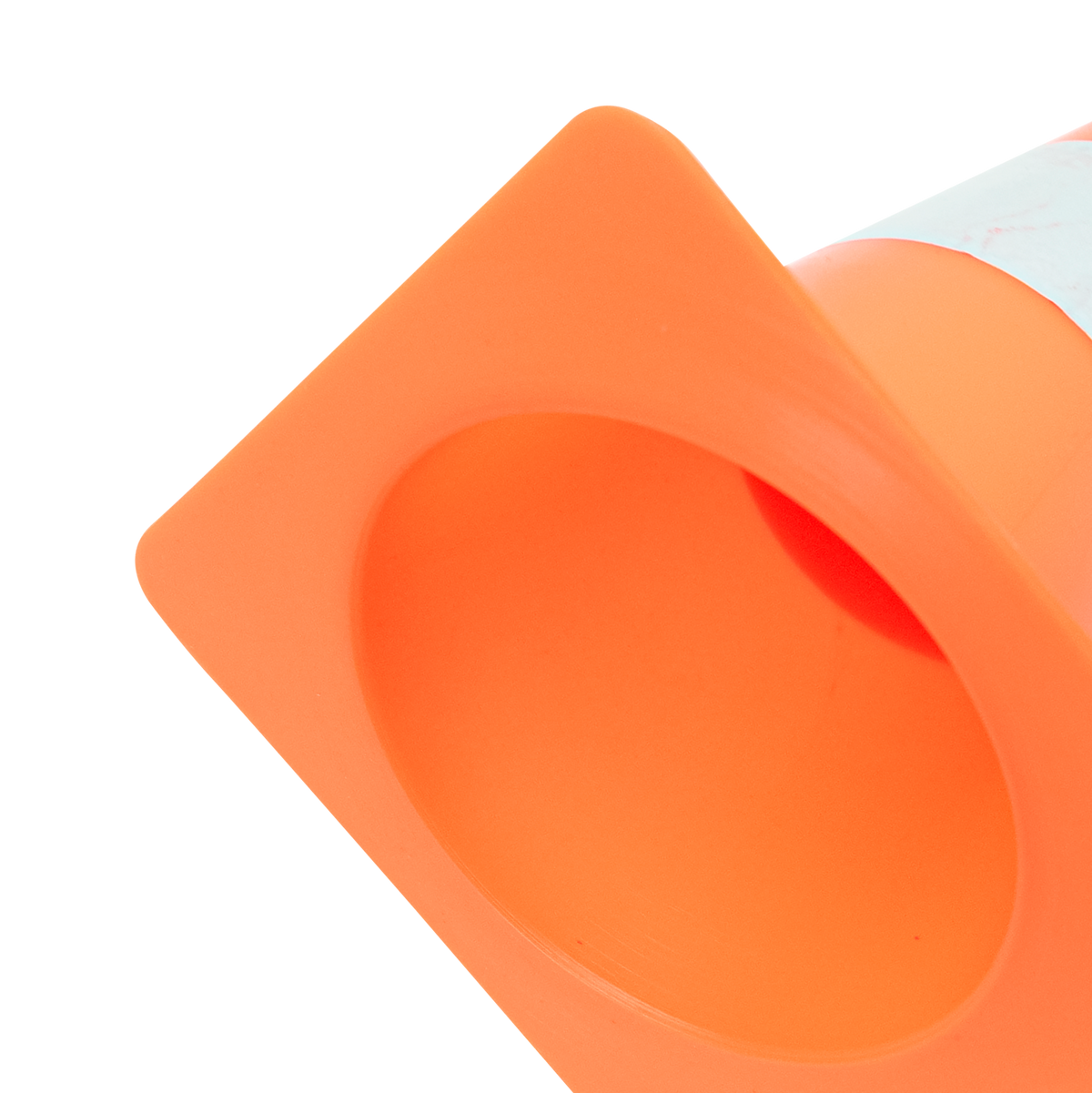Cone de sinalização de plástico 15cm de altura laranja com faixa branca refletiva Pista e Campo