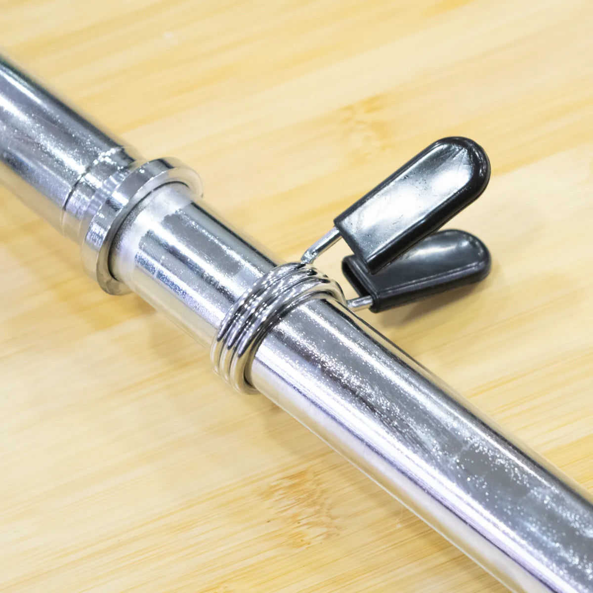 Par de Presilhas Grampo 28mm para Barra Musculação Envolst