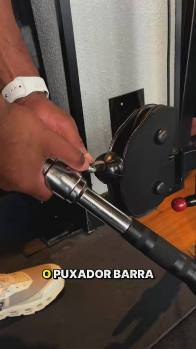 Stories de Puxador Barra Reta 50cm Pulley Cromado com Giro Central Envolst