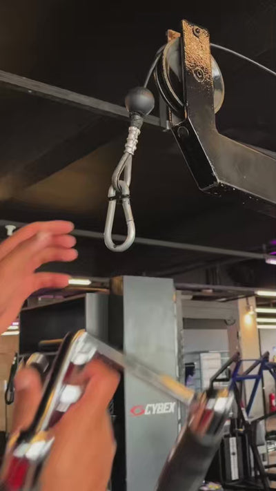 Stories de Puxador Triângulo Cromado com Giro 360° Envolst