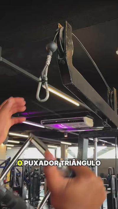Stories de Puxador Triângulo Cromado e Emborrachado Envolst