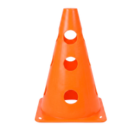 Kit de Agilidade c/ 8 Cones Furados 23cm e 4 Haste de 1,00m - Cone BRANCO